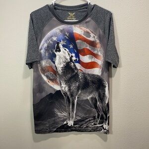 Faded glory American flag‎ Woolf howling shirt patriotic